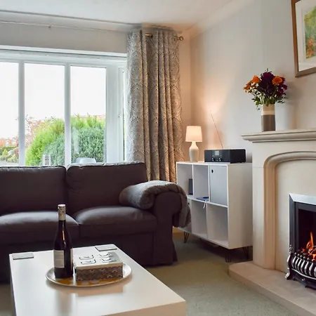 Holiday home Flos Place Pickering