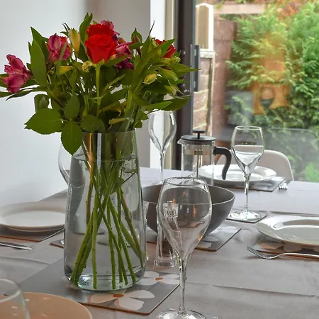 Flo's Place Tatil Evi *